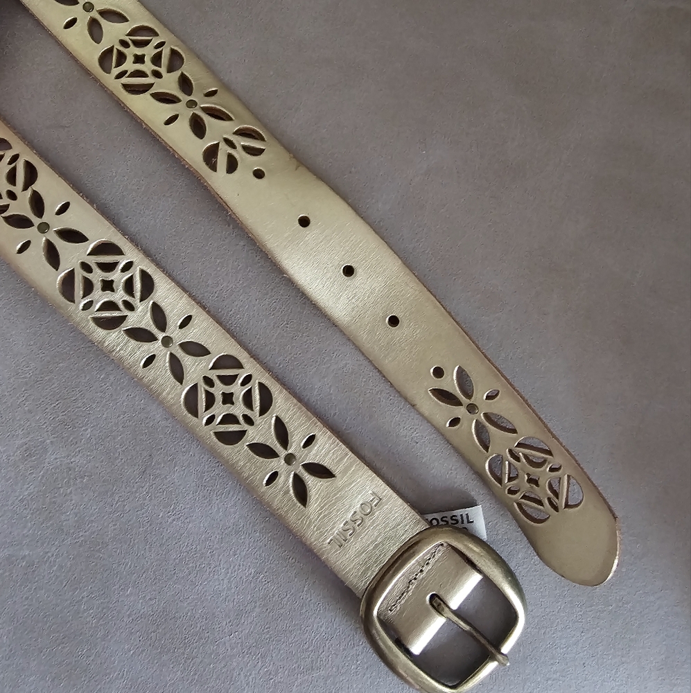 Fossil‎ leather floral golden bohemian chic belt